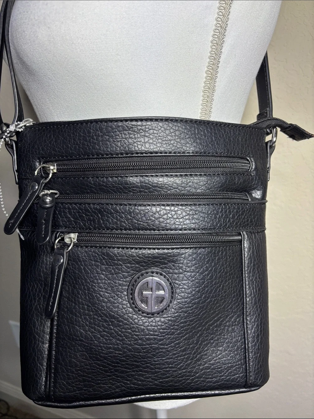 Giani Bernini Black  Vegan Leather Crossbody Bag Multi Pocket Travel Purse NWOT